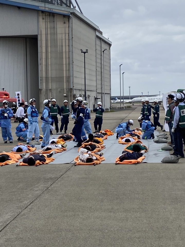 成田国際空港航空機事故消火救難総合訓練